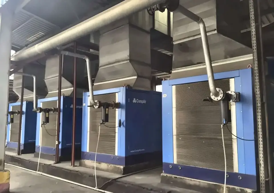 Maintenance d’une salle de compresseurs industrielle